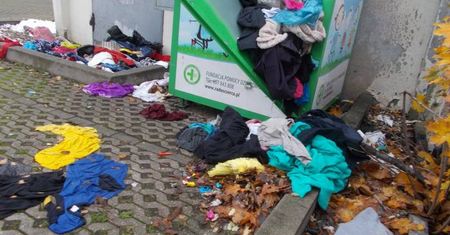 Legnica. Czarny punkt na mapie regionu. Nieznani sprawcy okradają kontenery