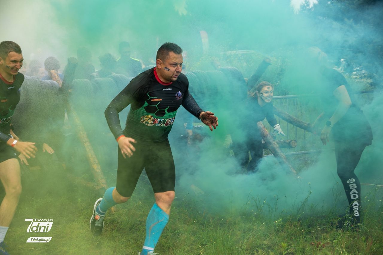Ekstremalny bieg Miki Run na poligonie w Pile