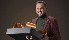 UPC z Marcinem Prokopem w świątecznej kampanii prezentują  „Hit Mikołaja"