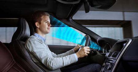 Volvo samo sprawdzi, czy kierowca patrzy na drogę