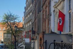 Turyści odwiedzający Gdańsk poważnie zaniepokojeni. Czerwone flagi na ulicach