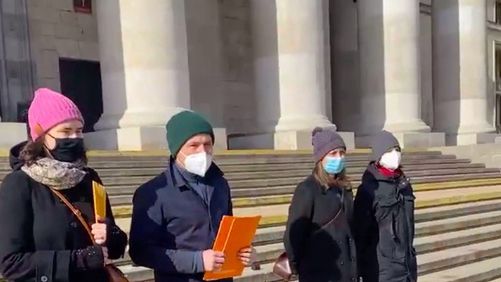 Warszawa. Działacze Miasto Jest Nasze chce, by stolica wprowadziła od października 2023 roku zakaz palenia węglem i drewnem