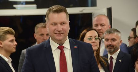 Fatalna statystyka. Minister Czarnek tak chce temu zabopiegać