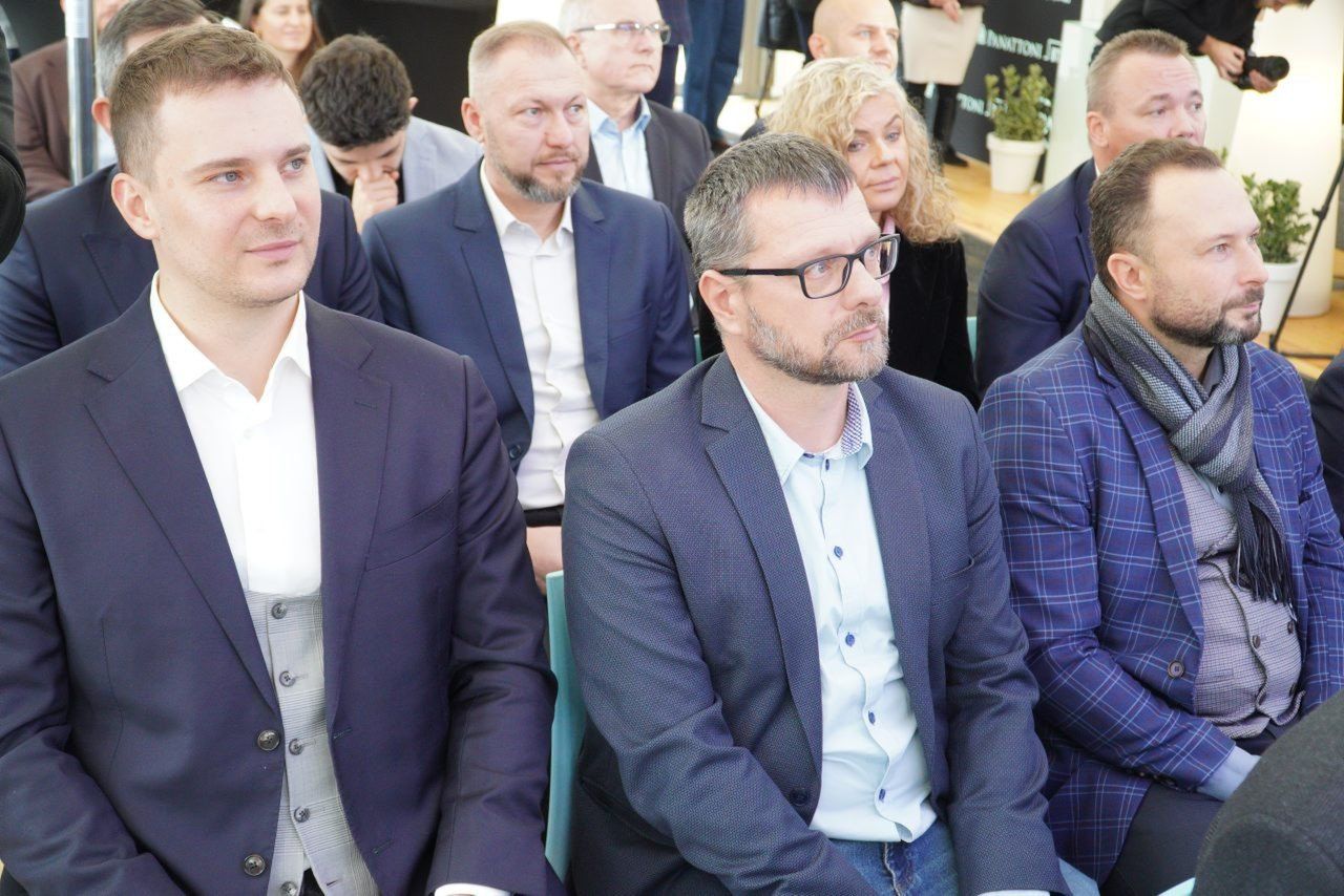 WMurowanUroczystość wmurowania kamienia węgielnego pod inwestycję ZREW Transformatory S.A. w Łodzi