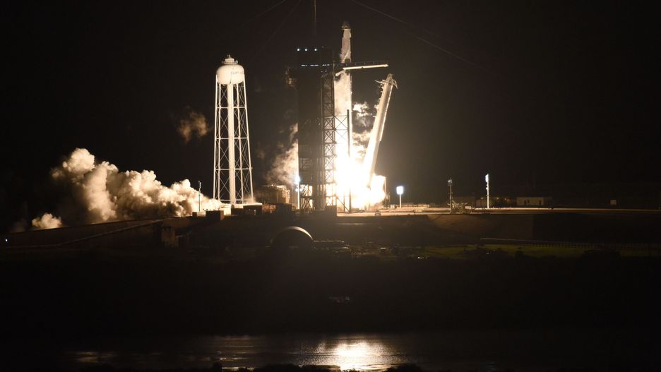 NASA i SpaceX. Udany start misji Crew1.