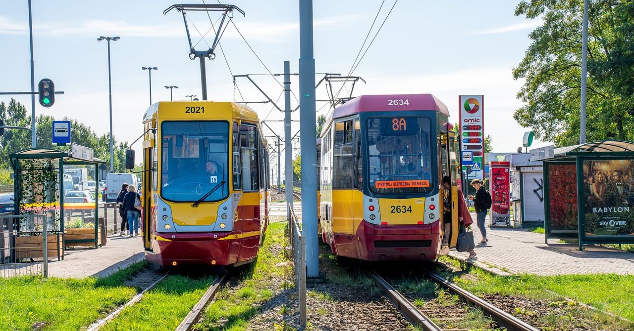 Łódź: Zakaz telefonów w autobusach i tramwajach. Co gdyby taką ustawę przegłosowali? Zapytaliśmy mieszkańców o opinię