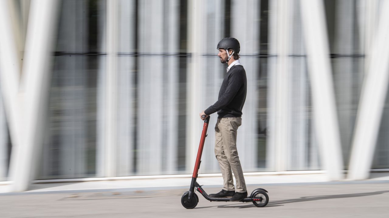 Hulajnoga elektryczna SEAT eXS już dostępna