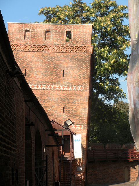 Top 20 najciekawszych krzywych wież z całego świata [cz. 1.] 14