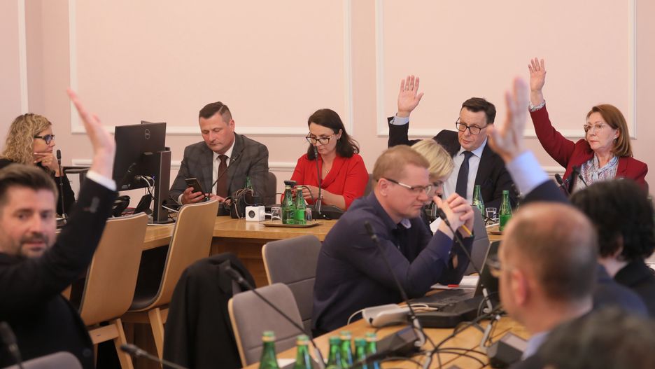Pat w TK trwa. Komisja Sprawiedliwości zajęła się jego rozwiązaniem