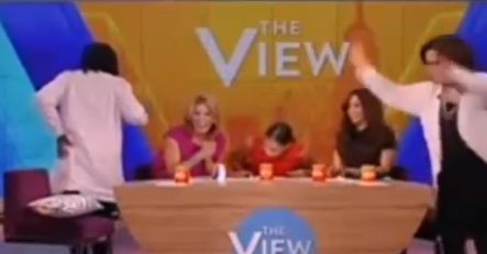 Whoopi Goldberg puściła bąka na wizji!