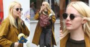 28-letnia Emma Stone z papierosem na planie nowego serialu (ZDJĘCIA)