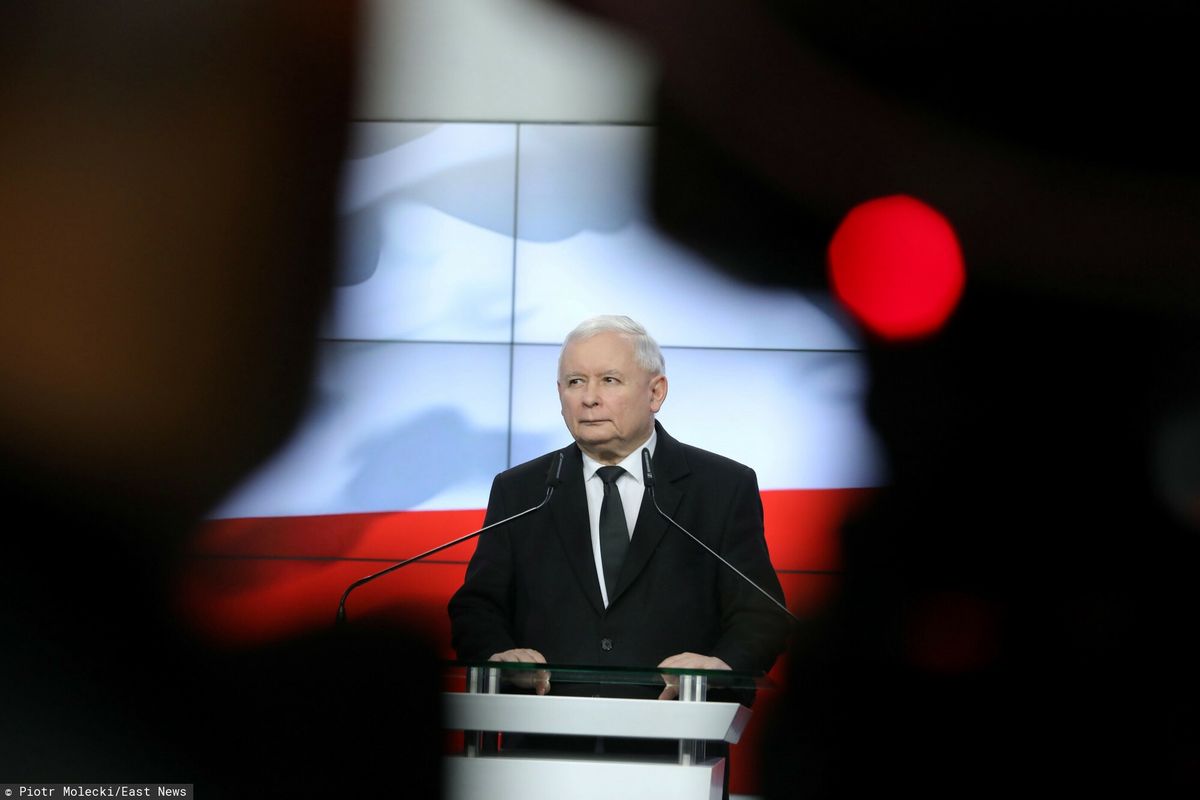Jarosław Kaczyński w siedzibie PiS na Nowogrodzkiej