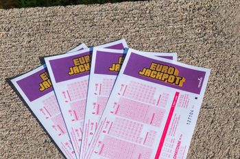 Wygrał w Eurojackpot i przepadł. Miliony czekają na odbiór