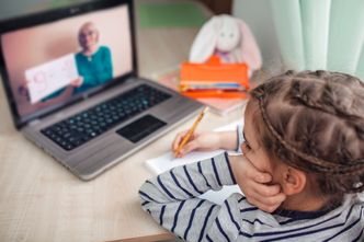 Ulga na internet dla rodziców dzieci uczących się zdalnie? Jest odpowiedź ministerstwa