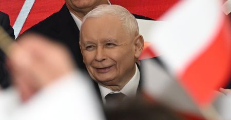 Kaczyński reaguje na wynik wyborów. "Czerwona kartka dla koalicji"