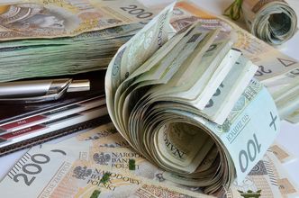 Wzrost pensji o 700 zł. Ostrzega przed skutkami decyzji rządu