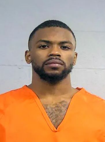 Quintez Brown ma zaledwie 21 lat. Był aktywistą Partii Demokratycznej 