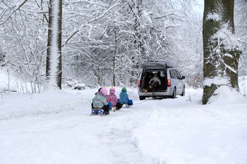 Skrajnie niebezpieczna zabawa. Mandaty nawet do 3 tys. zł