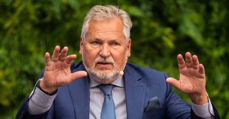 "Filmowe sceny". Kwaśniewski zdradza, co usłyszał od królowej