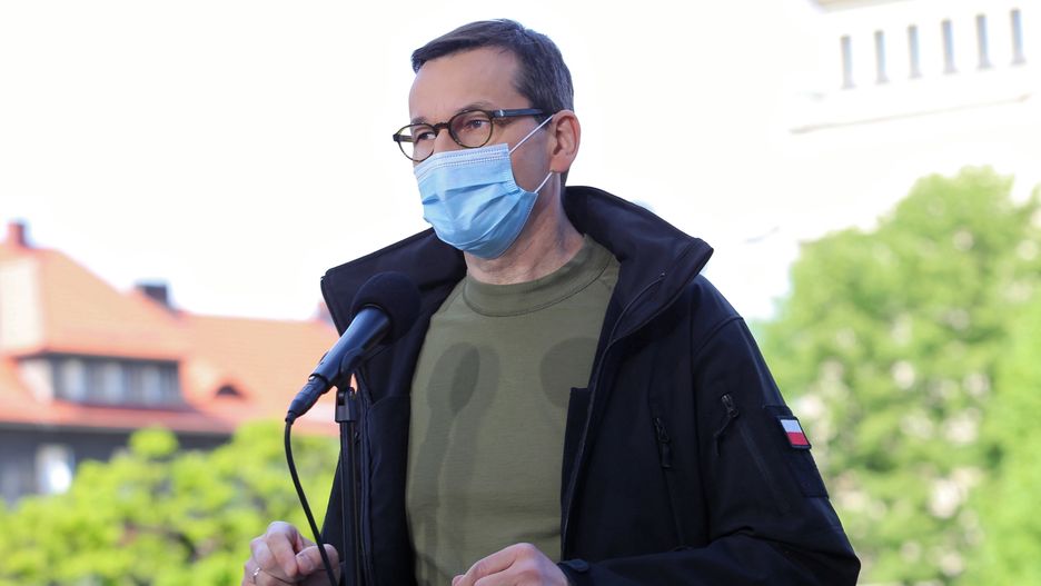 Koronawirus. Polska. Premier był u fryzjera