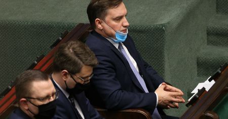 PiS liczy na głosy opozycji przy KPO? Rzecznik rządu o sporze z Solidarną Polską