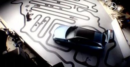 Mercedes Klasy E Estate i "ogromny" tor wyścigowy[wideo]