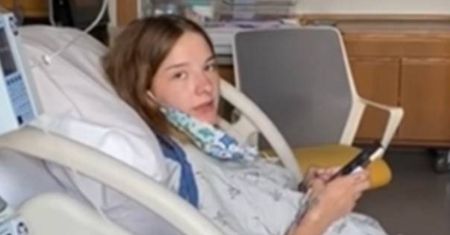 "Jestem w trakcie porodu". SMS-mowa korespondencja z szefem hitem sieci