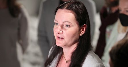 Zawiesiła dyrektora liceum za karanie uczniów. Teraz przesłucha ją prokuratura
