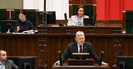 "Rozliczenie polityków PiS". Suski mówi, co robiłby w więzieniu