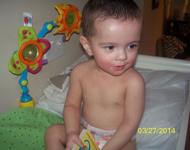 Maluch teraz jest radosny i aktywny