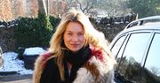 Kate Moss ma SPARALIŻOWANĄ RĘKĘ!