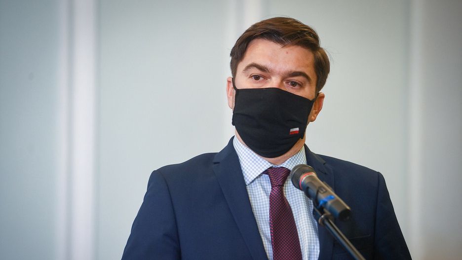 Andrusiewicz ukarał dziennikarza. "Nie wzywamy policji, ale nie zada pan dzisiaj pytania"