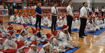 Sandomierz: Mikołajkowa rywalizacja karateków. 340 osób wzięło udział