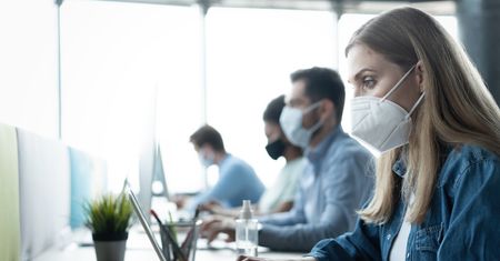 Rząd chce przedłużyć obostrzenia. Będą pewne modyfikacje. Co się zmieni?