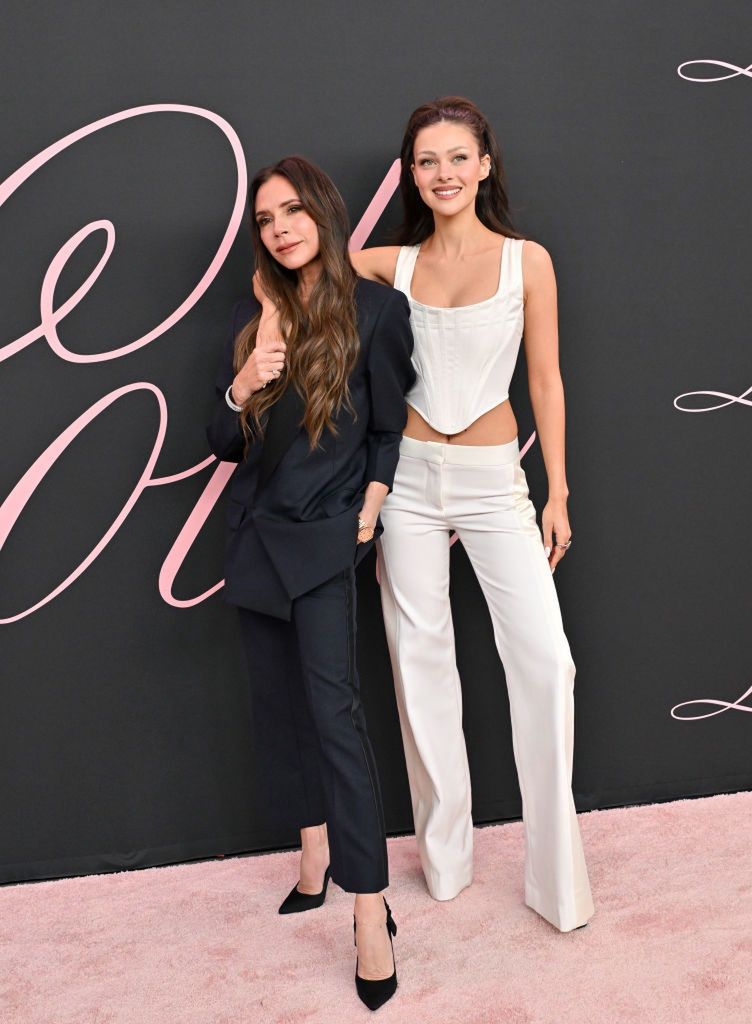 Victoria Beckham i Nicola Peltz 