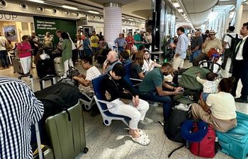 Etna niszczy plany turystów. Polacy mówią, co się działo