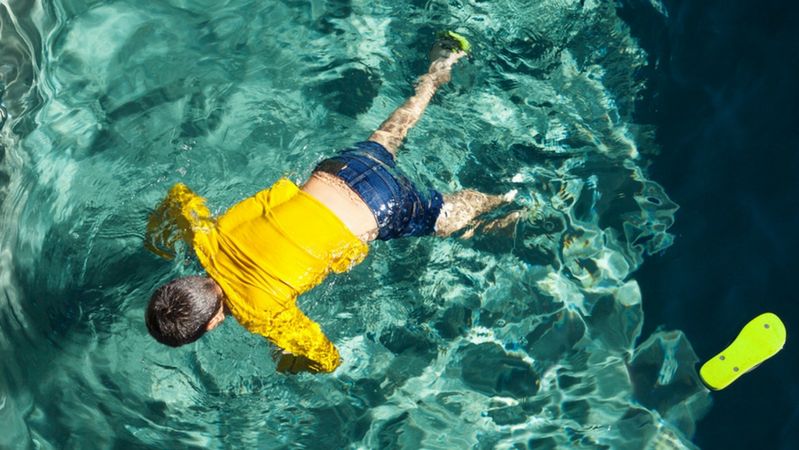 5-letni chłopiec tonął w obecności innych osób. Nikt nie reagował. Materiał wideo z basenu