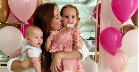 Lil Masti świętuje 3. urodziny córki w Dubaju. Pokazała urocze, rodzinne kadry z małą Arią