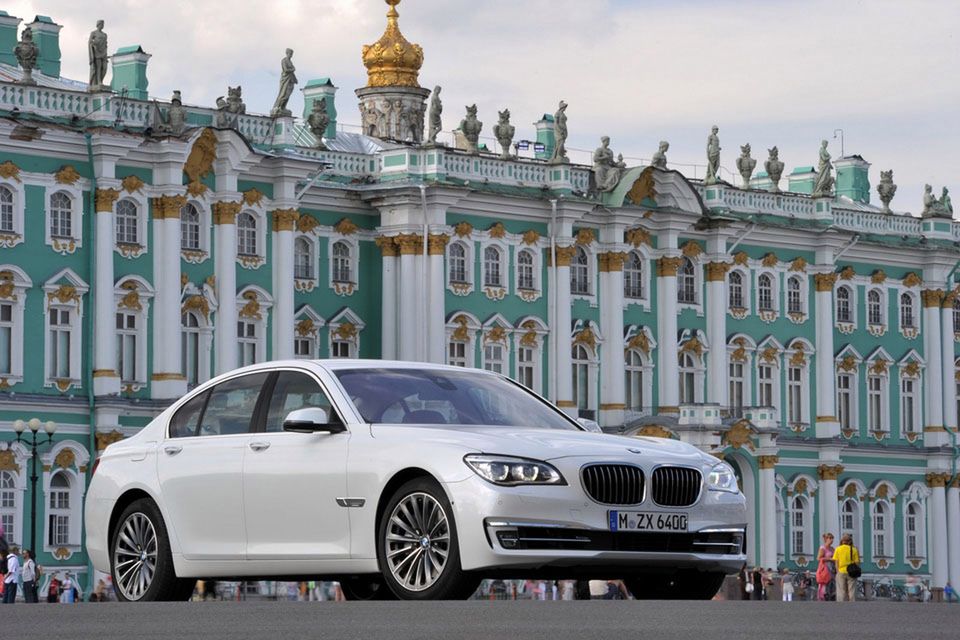 BMW serii 7 2013 (16)