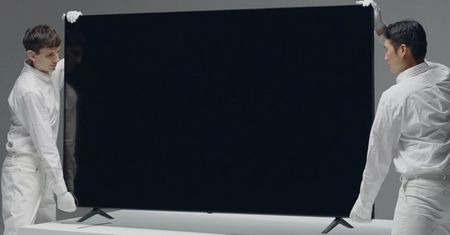 Telewizory LG mogą się same przewracać, 4 modele na cenzurowanym