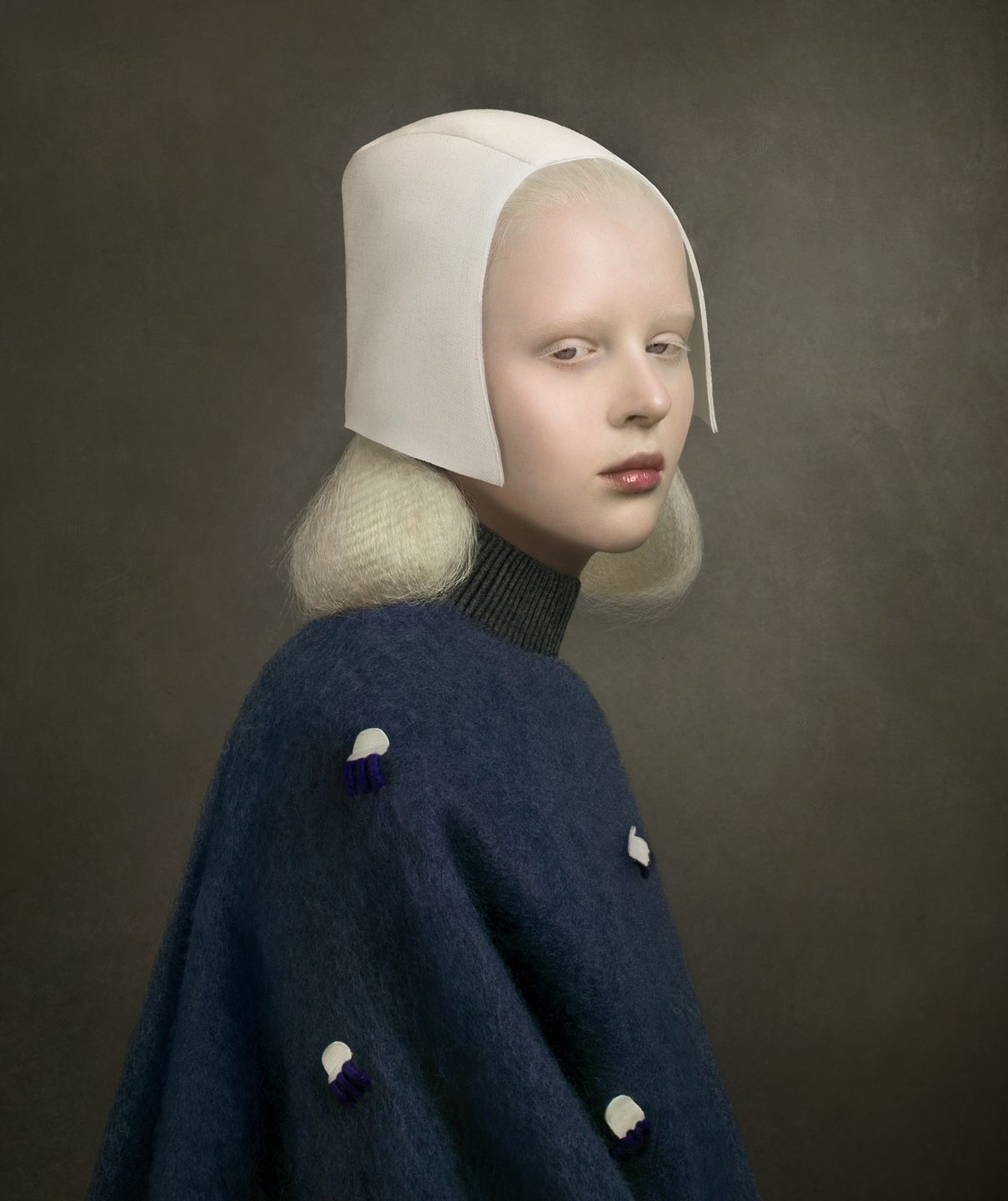 Justine Tjallinks opowiada historię albinizmu w swoim projekcie „Jeweled” 2