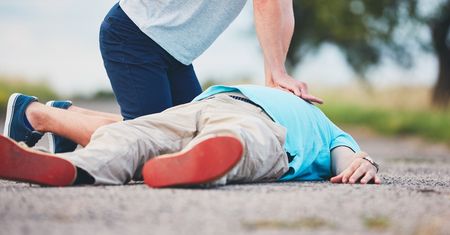 Resuscytacja (RKO) - charakterystyka, ogólne zasady, przebieg, przebieg u dzieci