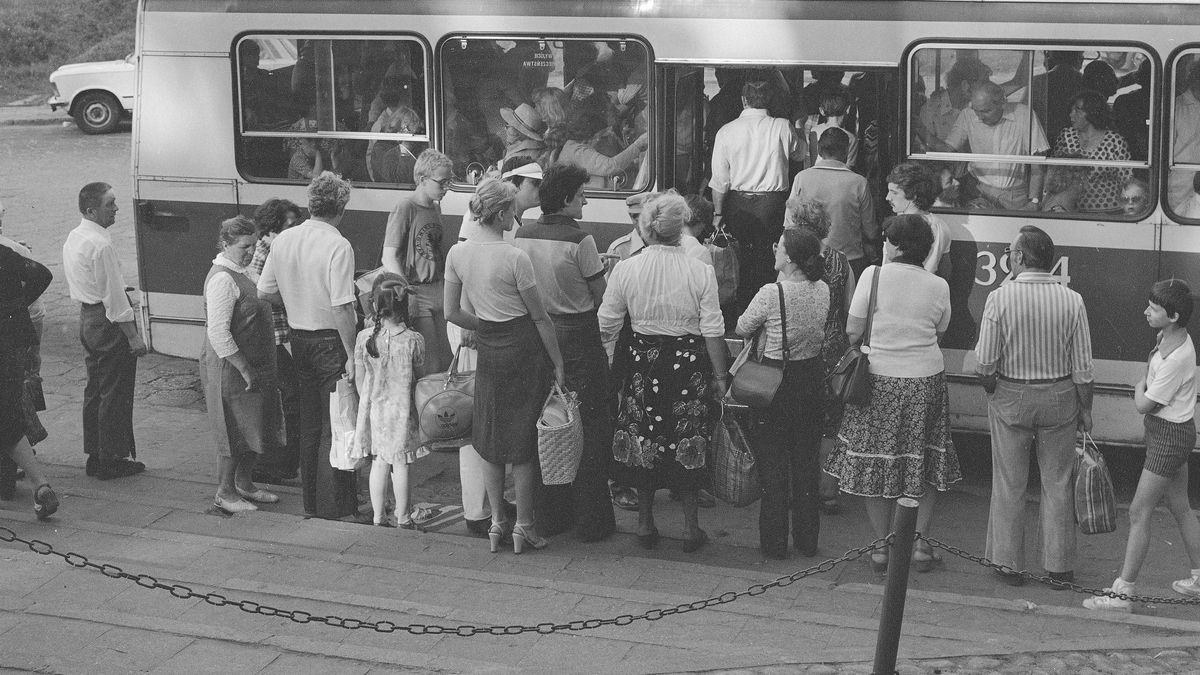 Do autobusu wsiadał ten, kto się zmieścił