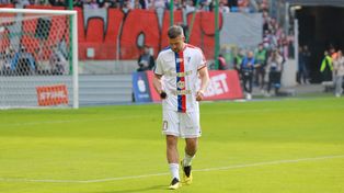 Lukas Podolski: Trzeba iść do kościoła dziękować za to, co wydarzyło się w Górniku Zabrze, ale znowu tracimy czas z jego prywatyzacją