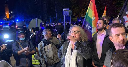 Marta Lempart: policja użyła gazu, są zatrzymani. Komunikat służb