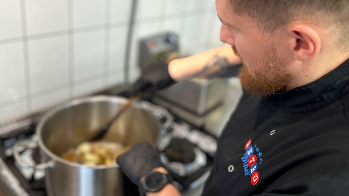 Filip Kiryluk, szef kuchni Retro Diner w Tychach