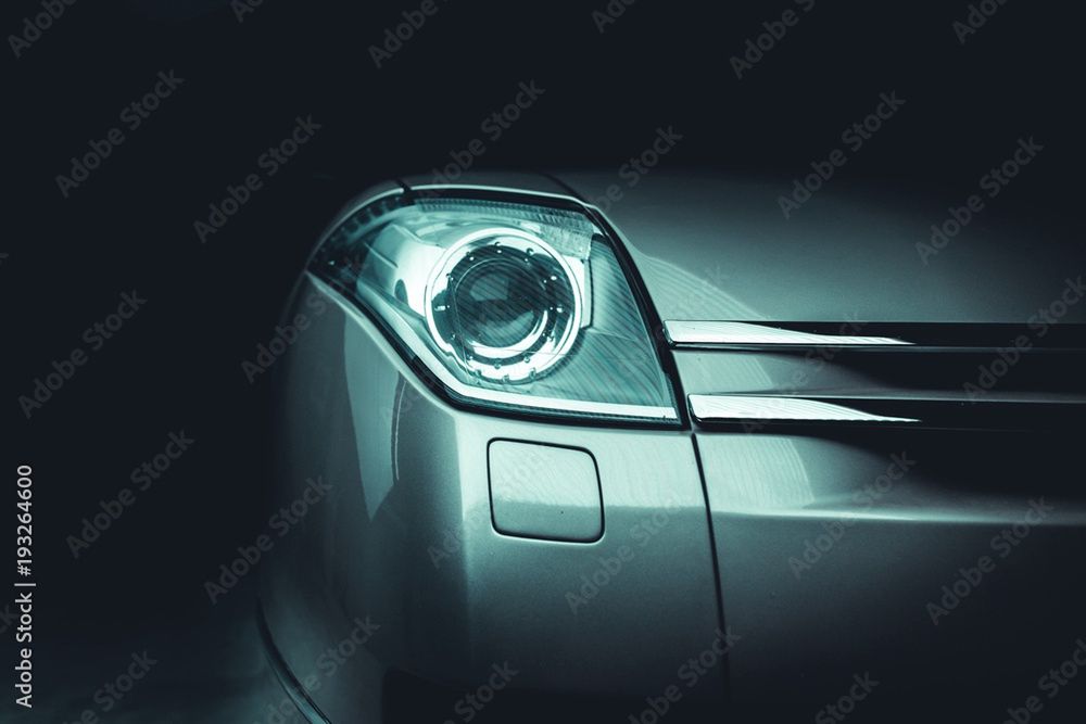 Auta warte miliony, gwiazdy motoryzacji i koncerty