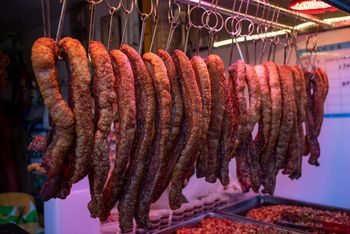 Domowa wędzarnia może być świetnym wyborem. To wcale nie są duże koszty