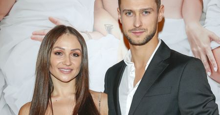 Mikołaj z "Love Island" pozuje w samym ręczniku. "Tę fotkę wrzucam typowo prowokacyjnie"