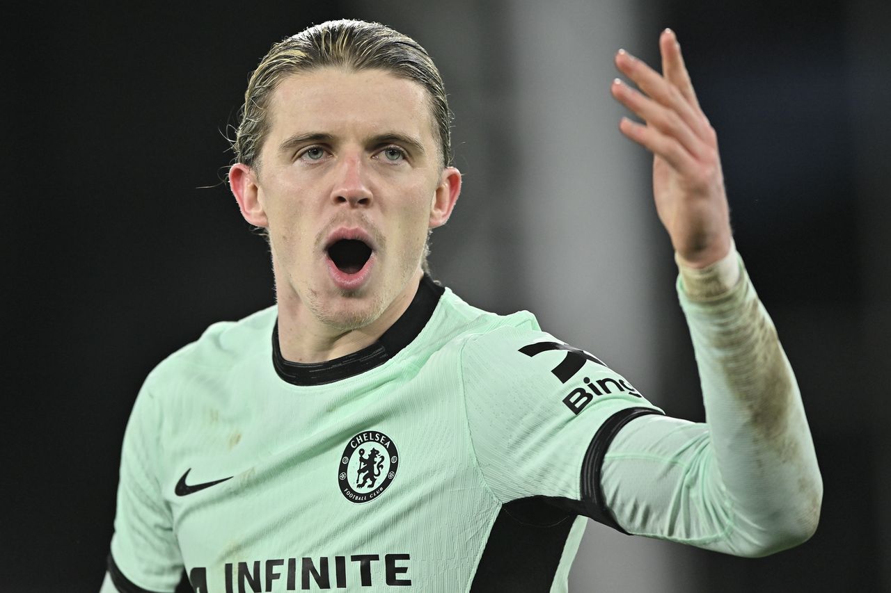 LONDON, ENGLAND - FEBRUARY 12: Conor Gallagher of Chelsea celebrates after scoring during the Premier League match between Crystal Palace and Chelsea FC at Selhurst Park on February 12, 2024 in London, England. (Photo by Vince Mignott/MB Media/Getty Images)